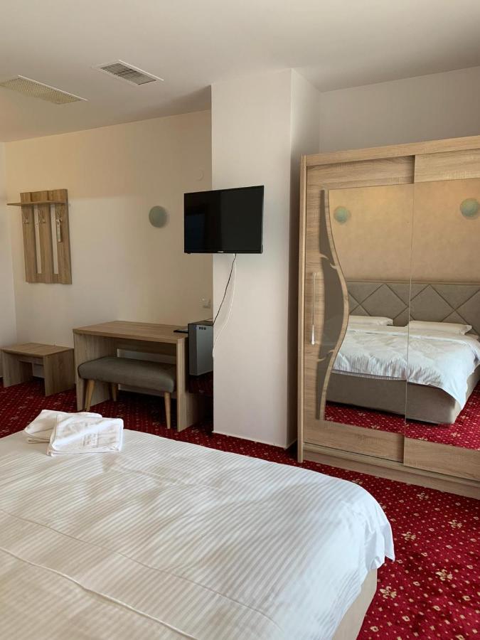 Hotel Vesztény Kültér fotó